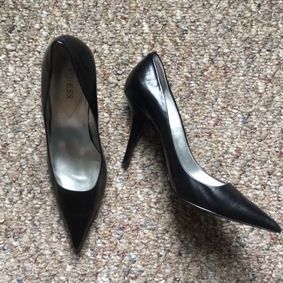 Guess Shoes - Guess Pointy Black Leather Pumps